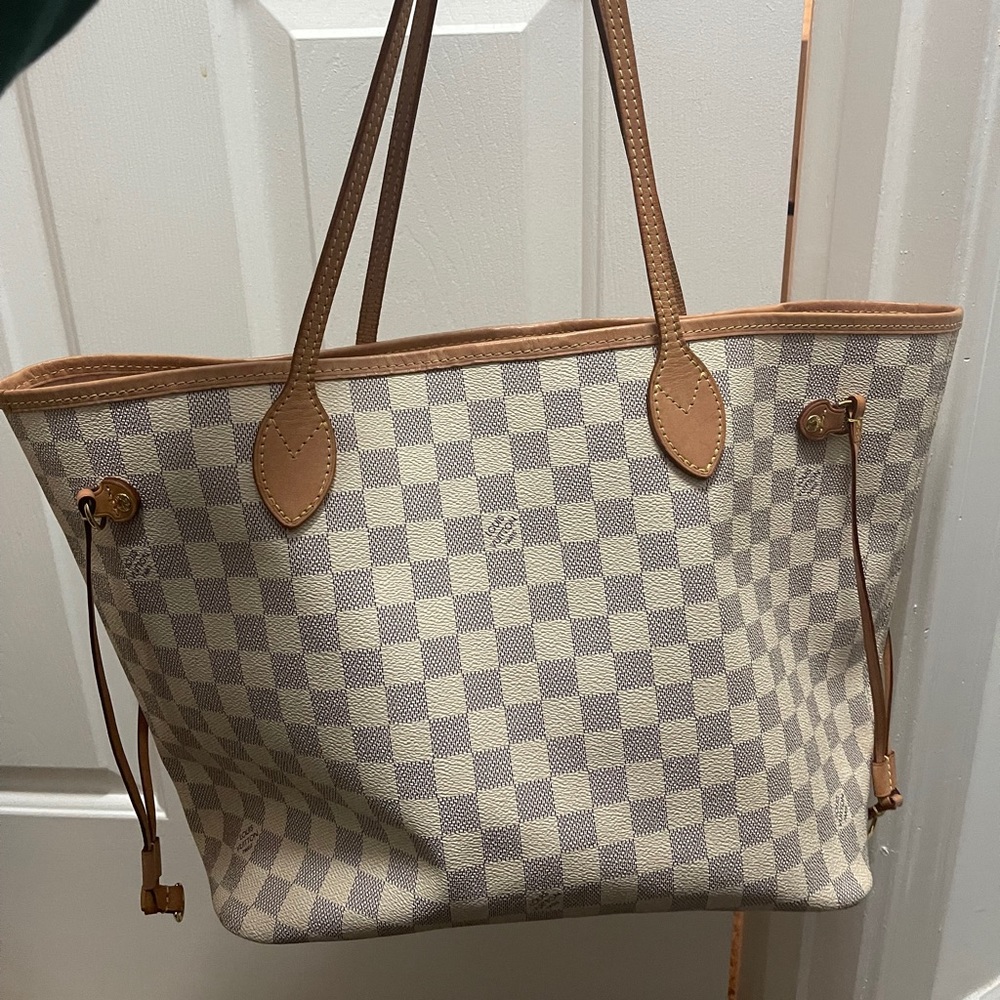 Louis Vuitton neverfull